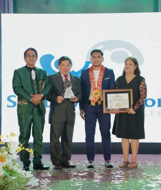 SiteDev Solutions owner receiving the Best Trusted Engineering Services Provider award